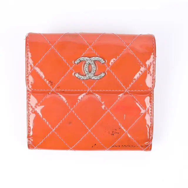 product shot — Chanel