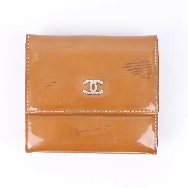 product shot — Chanel