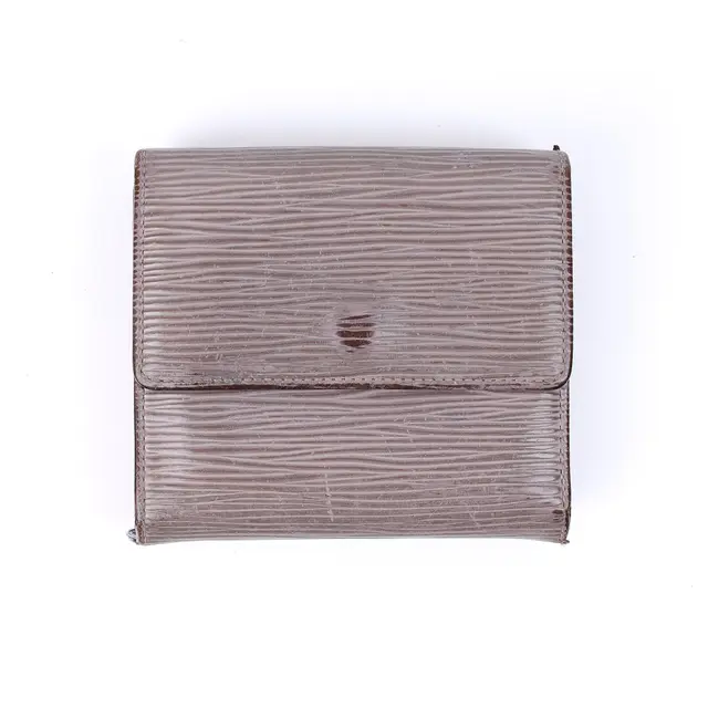 product shot — Louis Vuitton