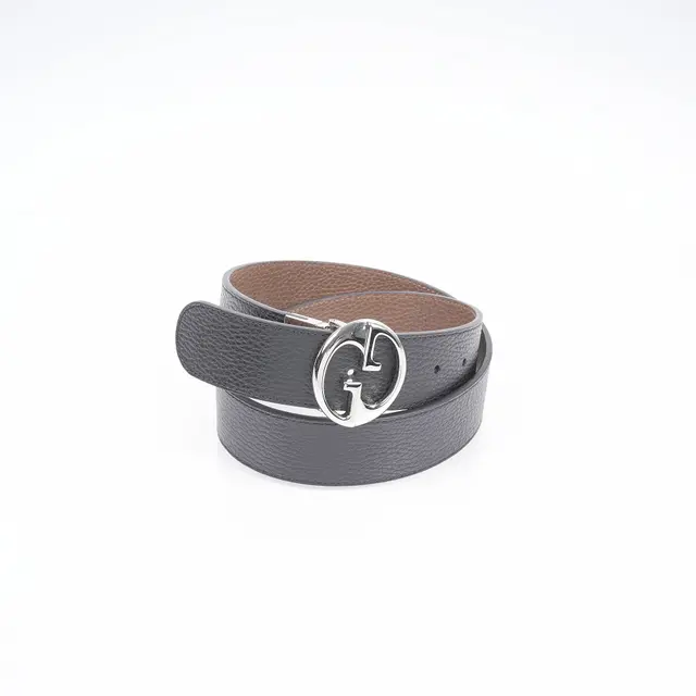 product shot — Gucci