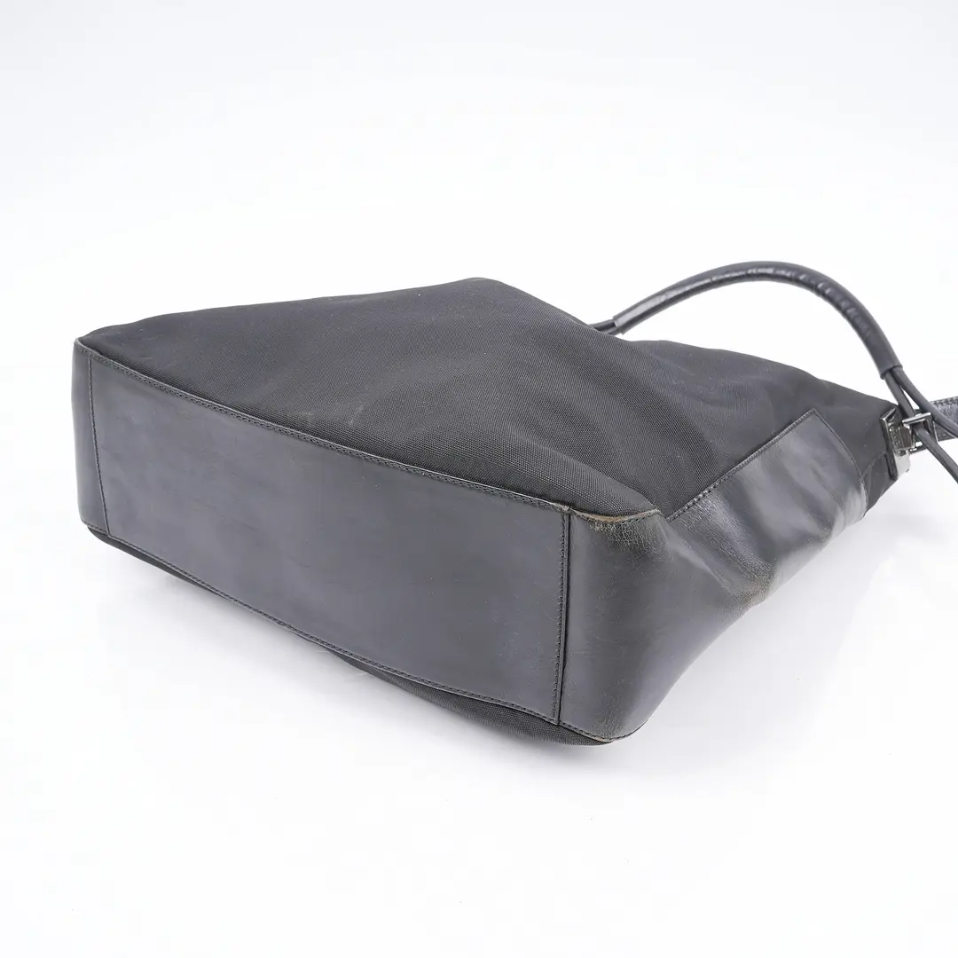 Gucci Vintage Black Nylon Leather Shoulder Bag