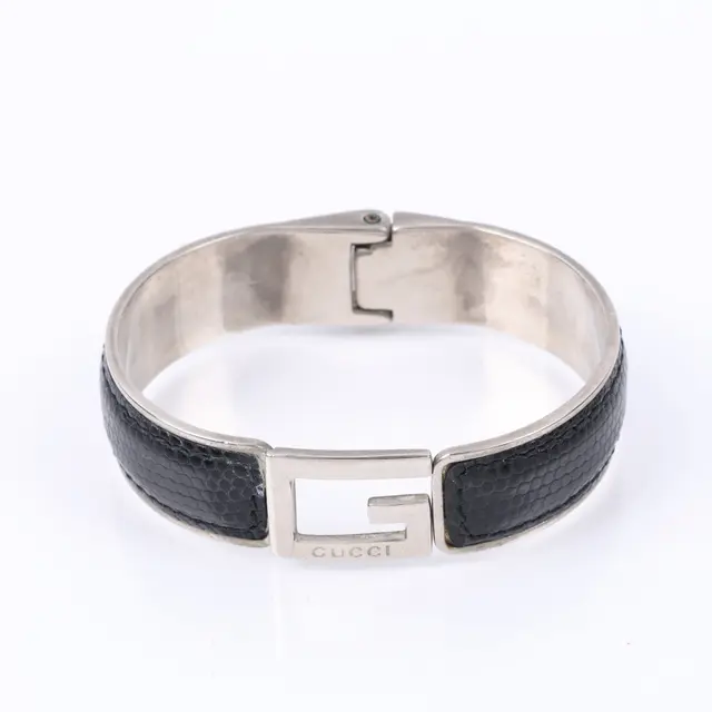 product shot — Gucci