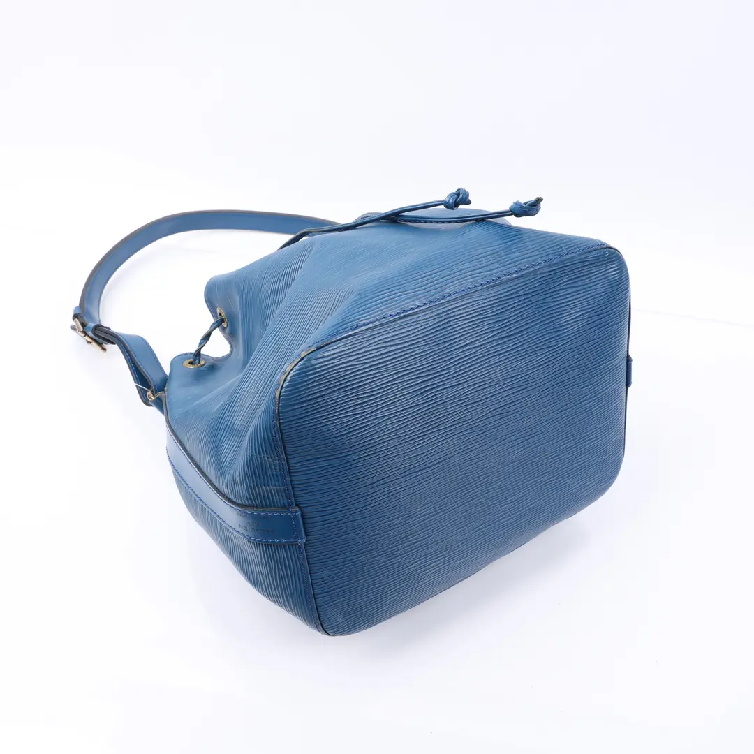 Louis Vuitton Noe Blue Epi Leather Shoulder Bag