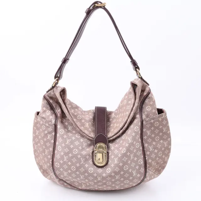 product shot — Louis Vuitton