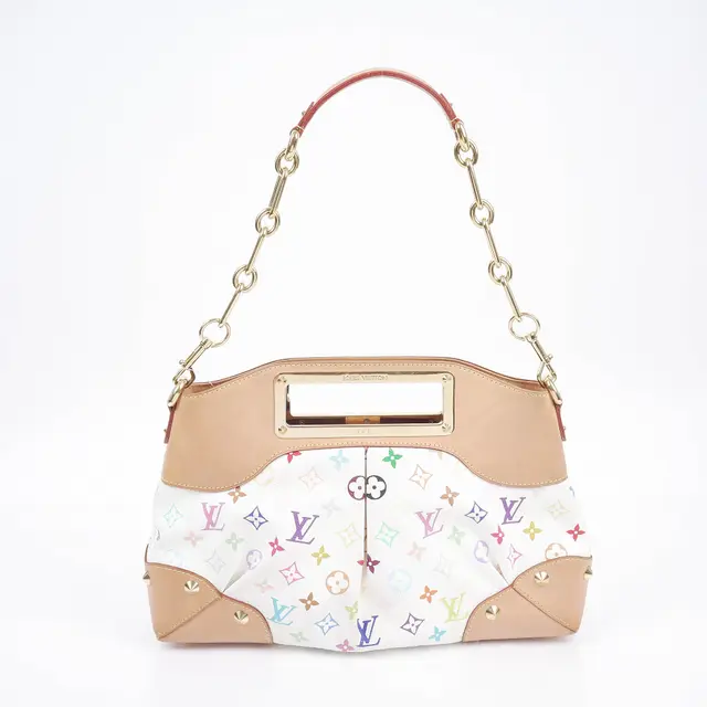 product shot — Louis Vuitton