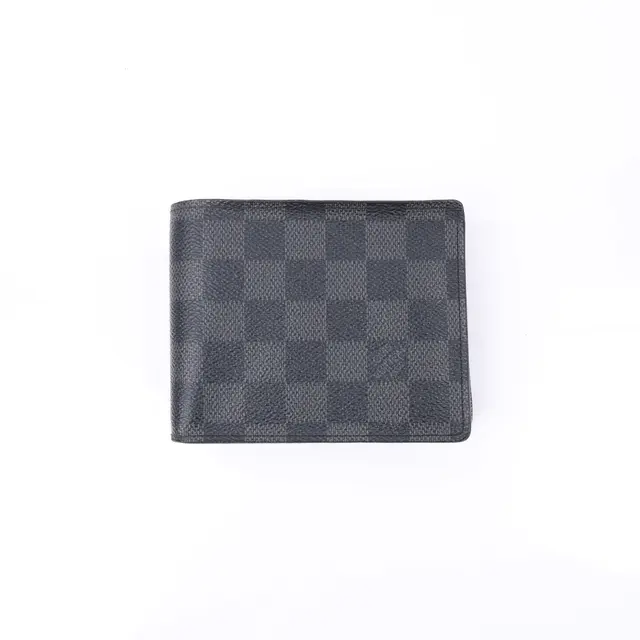 product shot — Louis Vuitton