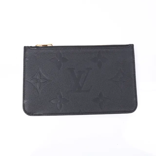 product shot — Louis Vuitton