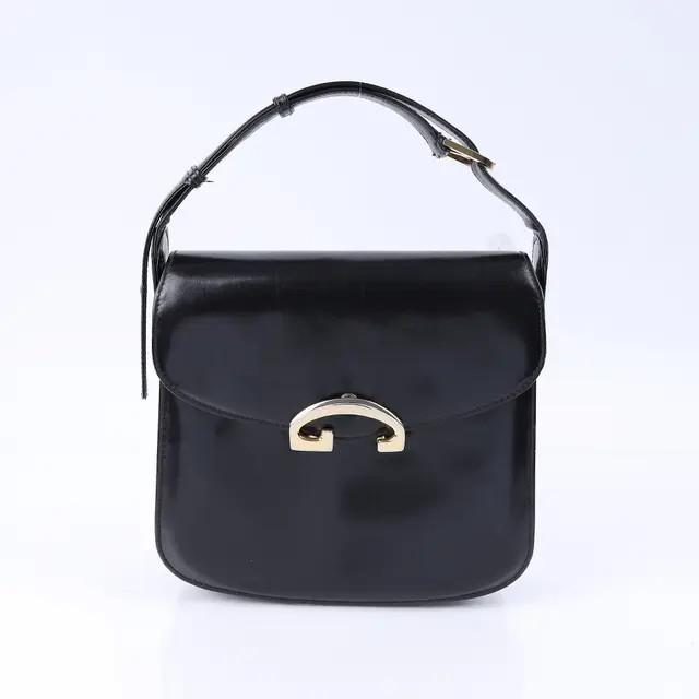 product shot — Gucci