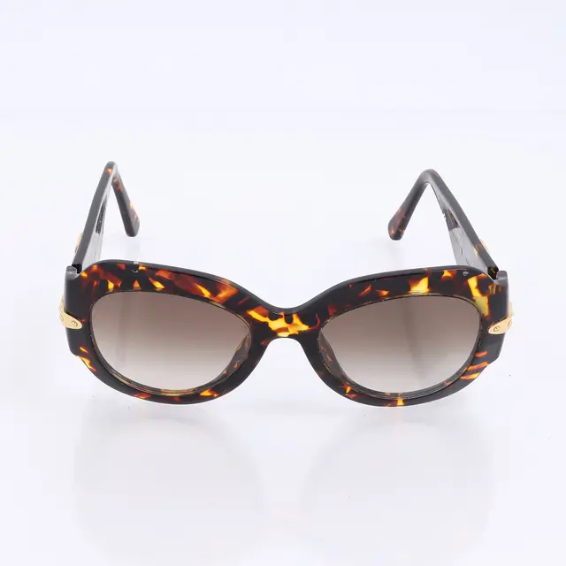 product shot — Louis Vuitton