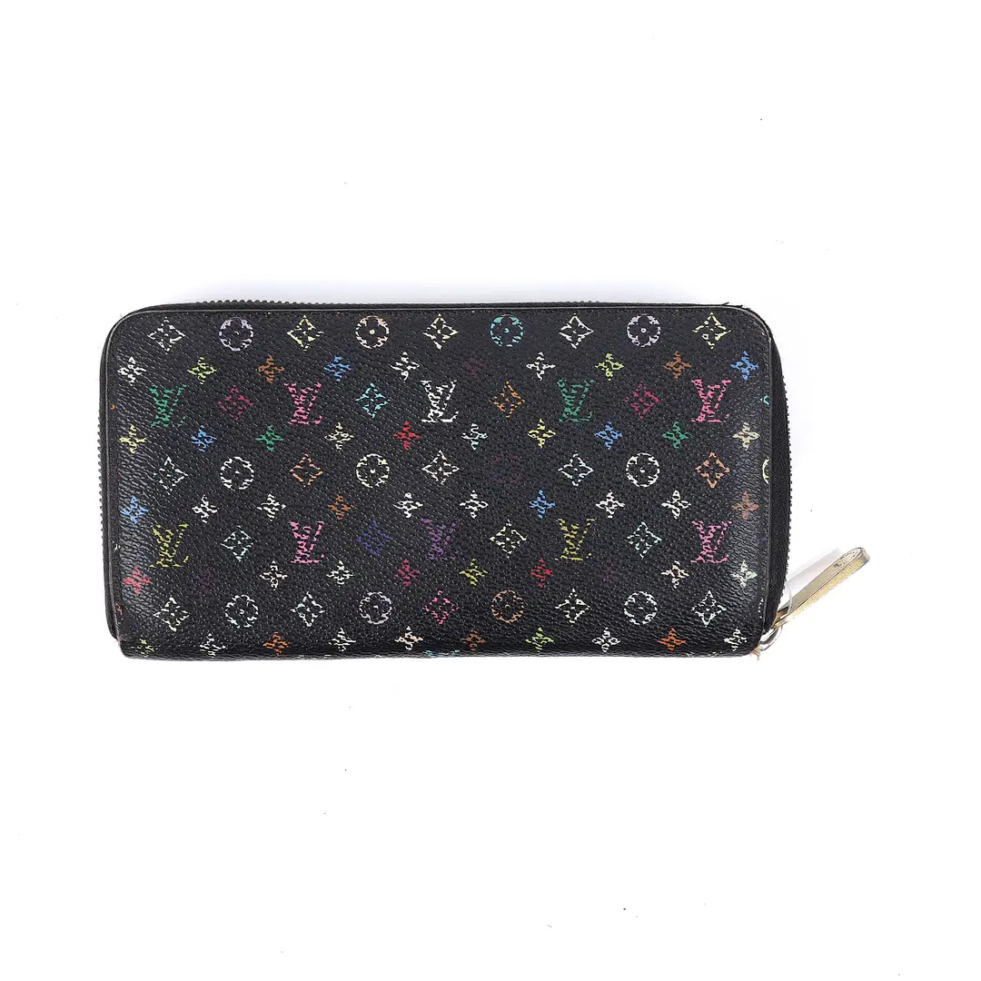 Louis Vuitton Chanel Bottega Veneta Wallet Lot