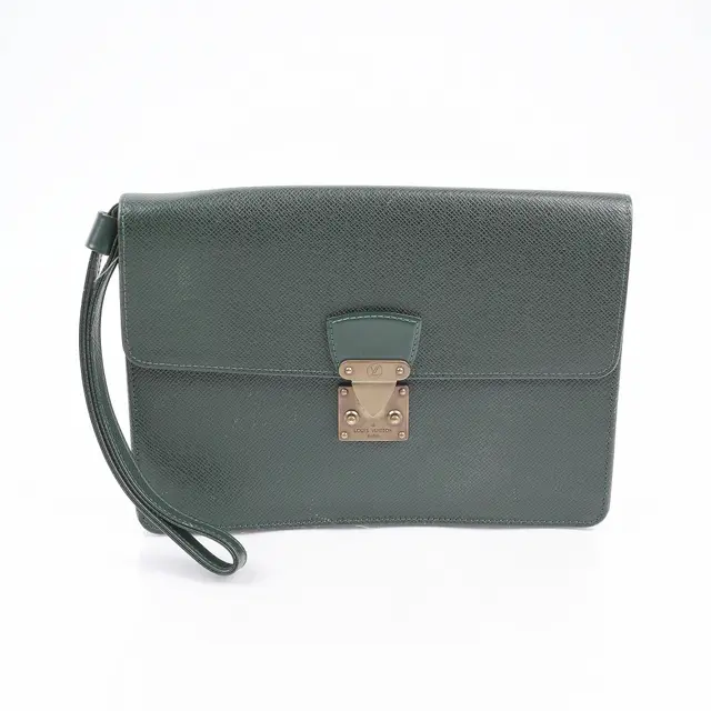 product shot — Louis Vuitton