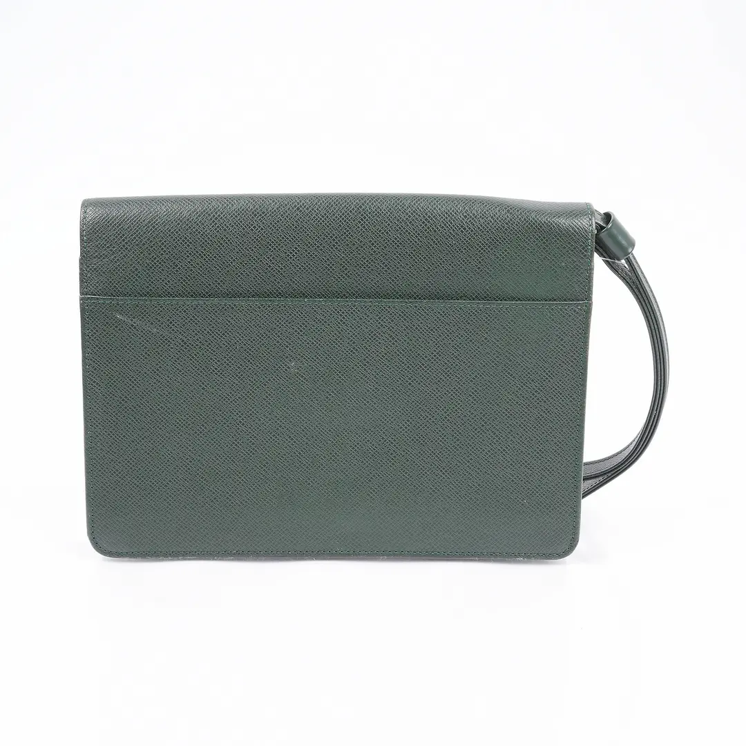 Louis Vuitton Selenga Green Taiga Leather Clutch