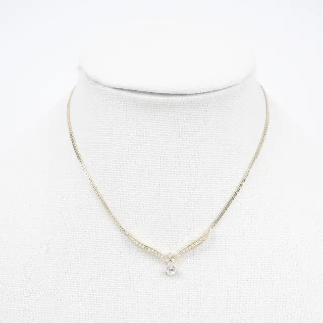 product shot — Christian Dior