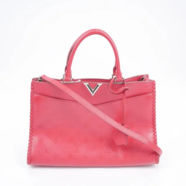 product shot — Louis Vuitton
