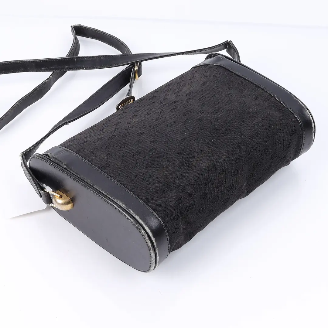 Gucci Vintage GG Canvas Black Shoulder Bag