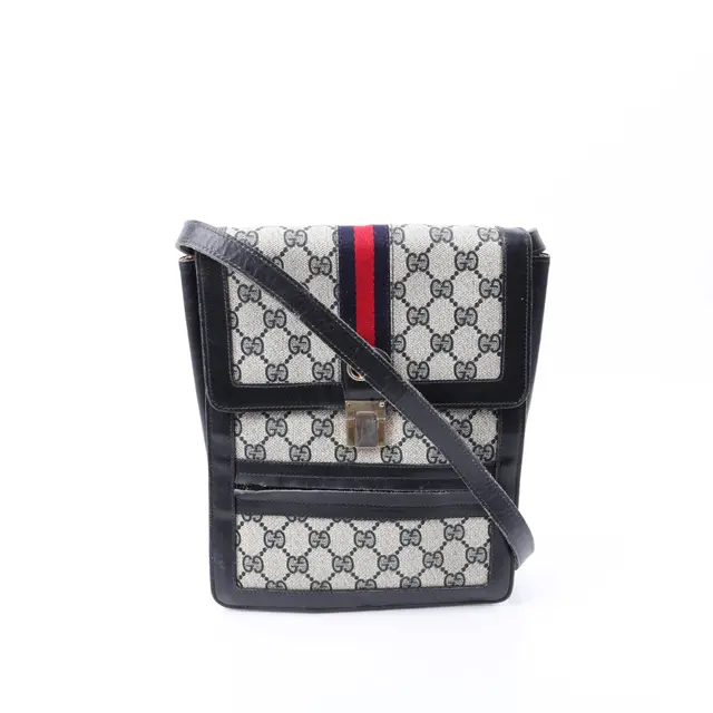 product shot — Gucci