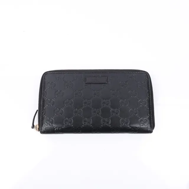 product shot — Gucci