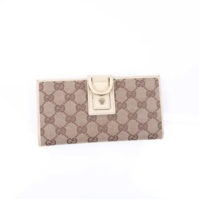 product shot — Gucci