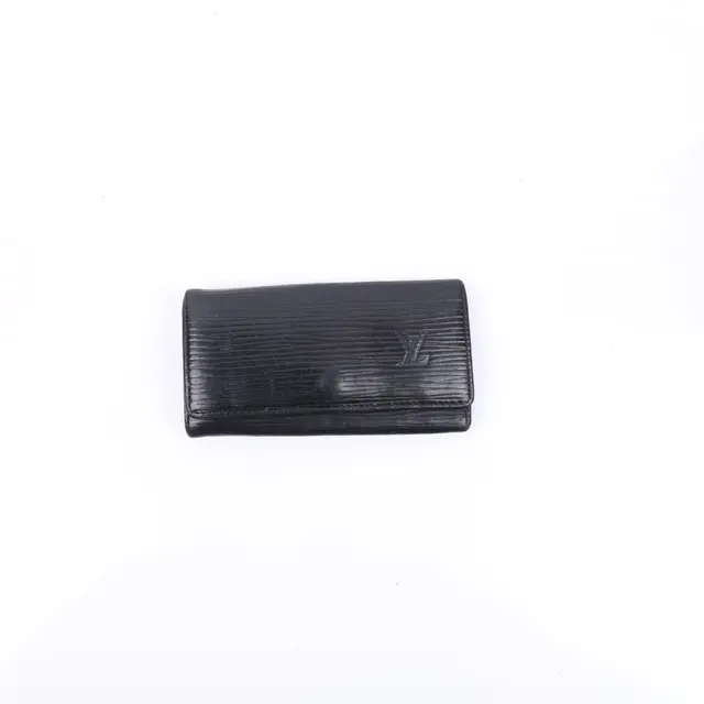 product shot — Louis Vuitton