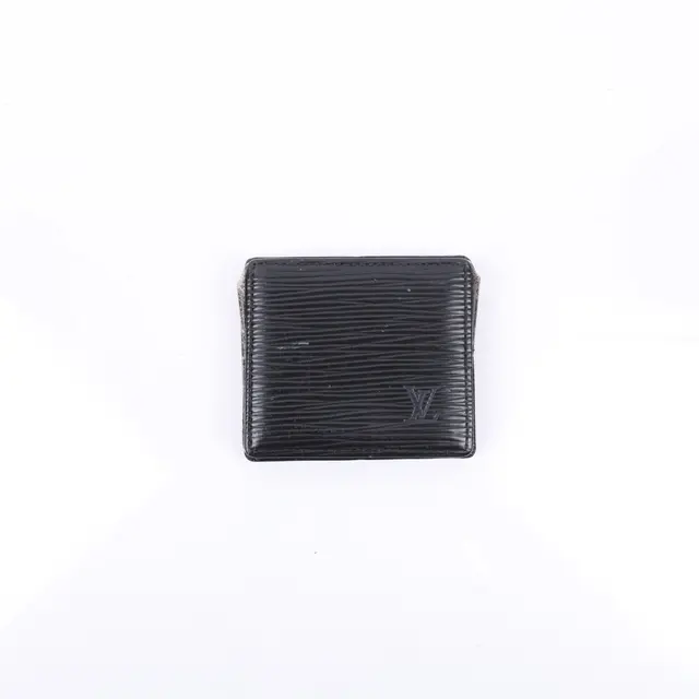 product shot — Louis Vuitton