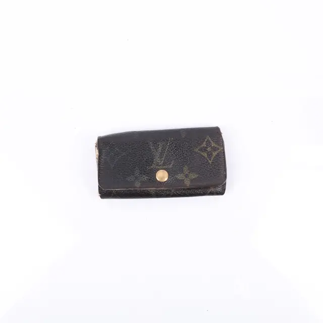 product shot — Louis Vuitton