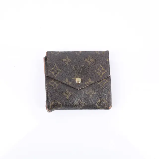 product shot — Louis Vuitton