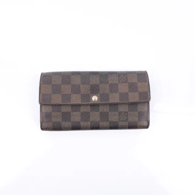 product shot — Louis Vuitton