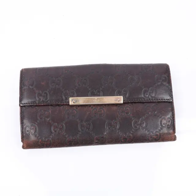 product shot — Gucci