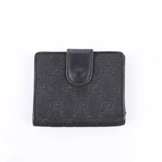product shot — Gucci