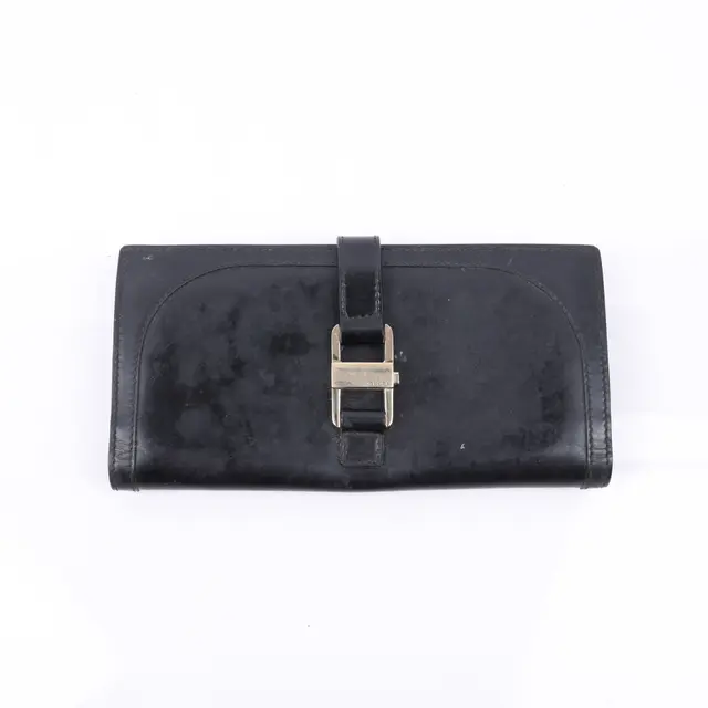 product shot — Gucci