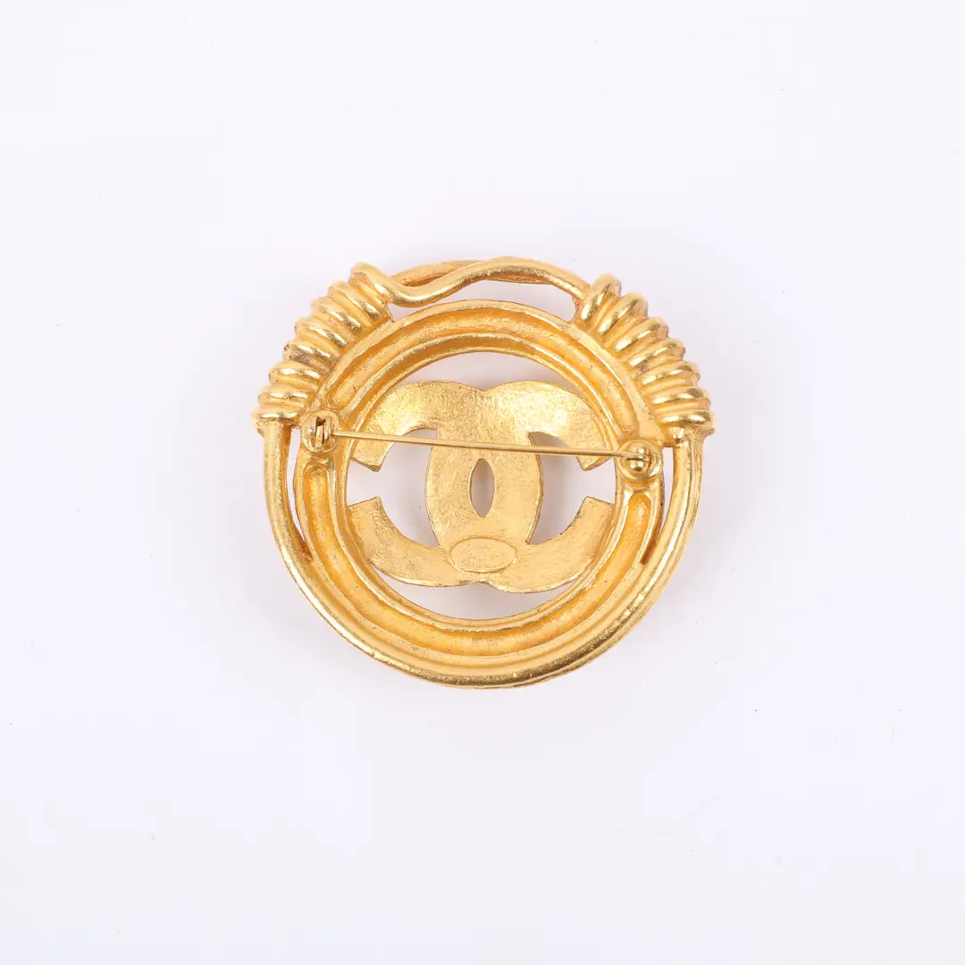 Chanel CC Logo Gold Metal Vintage Brooch