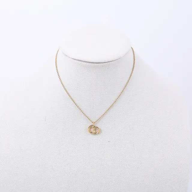 product shot — Dior