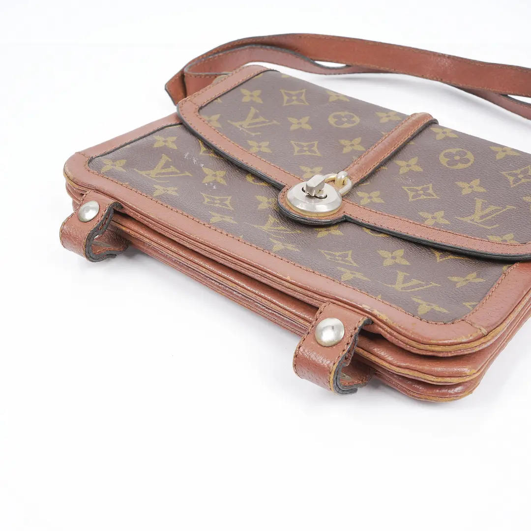 Louis Vuitton Vintage Sac Gibeciere Brown Monogram Shoulder Bag