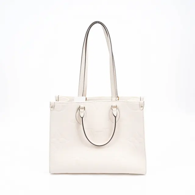 product shot — Louis Vuitton
