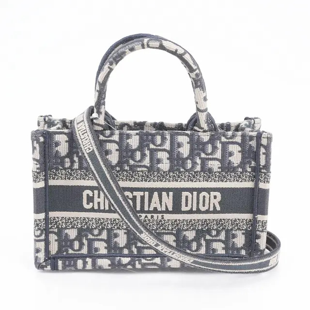 product shot — Dior