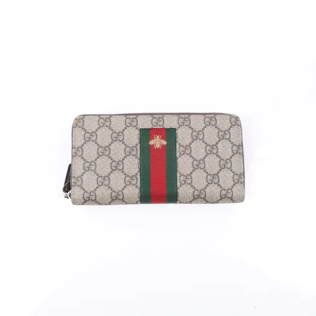 product shot — Gucci