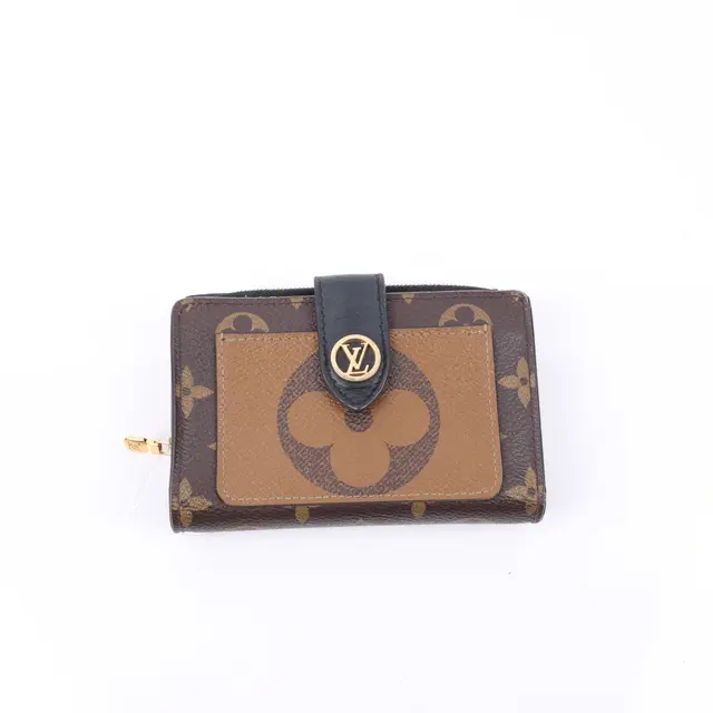 product shot — Louis Vuitton