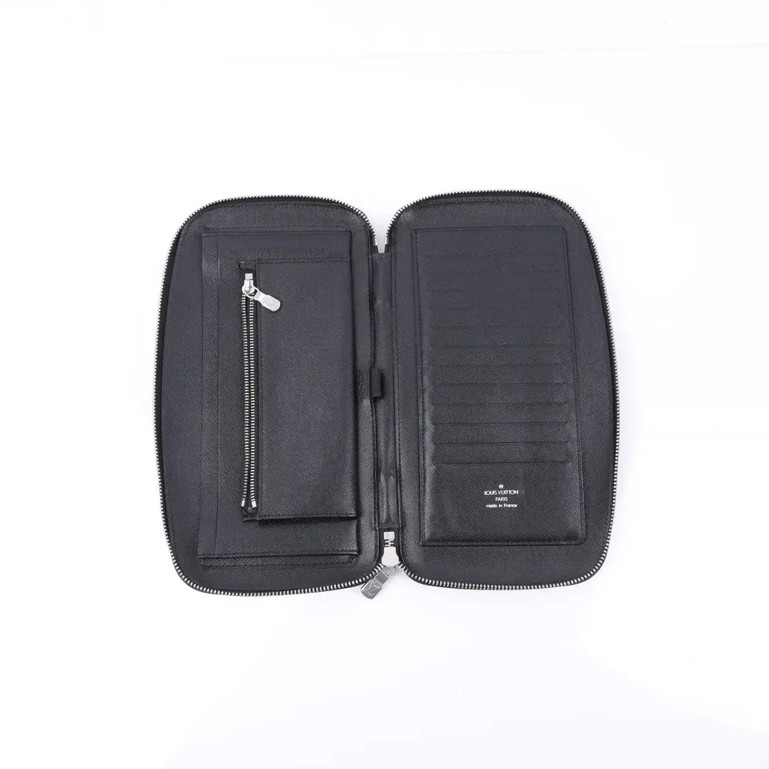 Louis Vuitton Atoll Organizer Black Taiga Leather Wallet