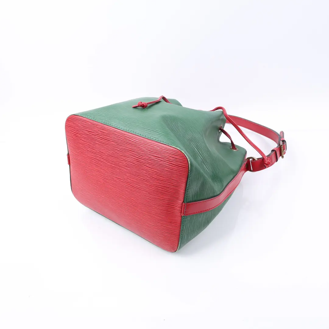 Louis Vuitton Noe Green Epi Leather Shoulder Bag