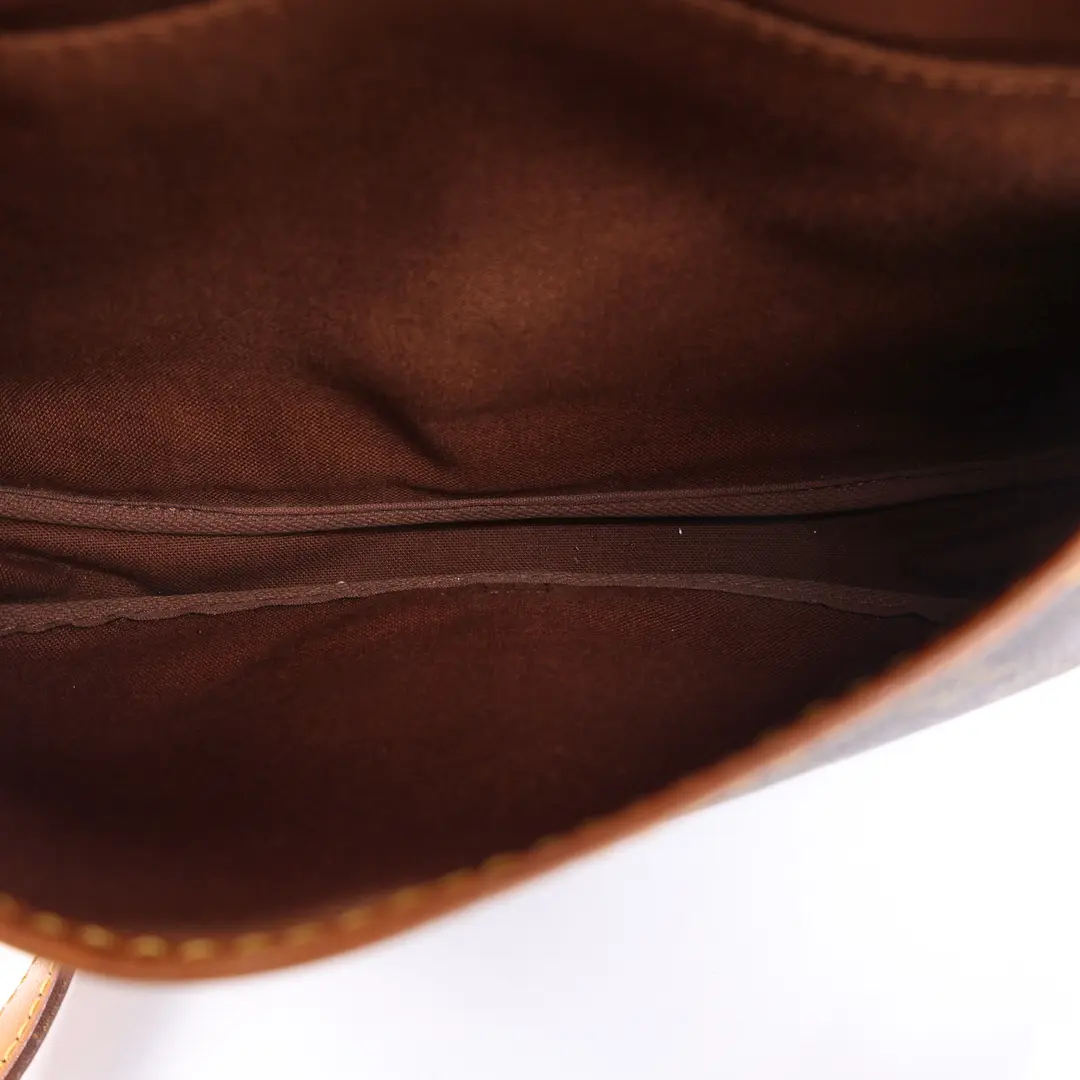 Louis Vuitton Saumur 30 Brown Monogram Shoulder Bag