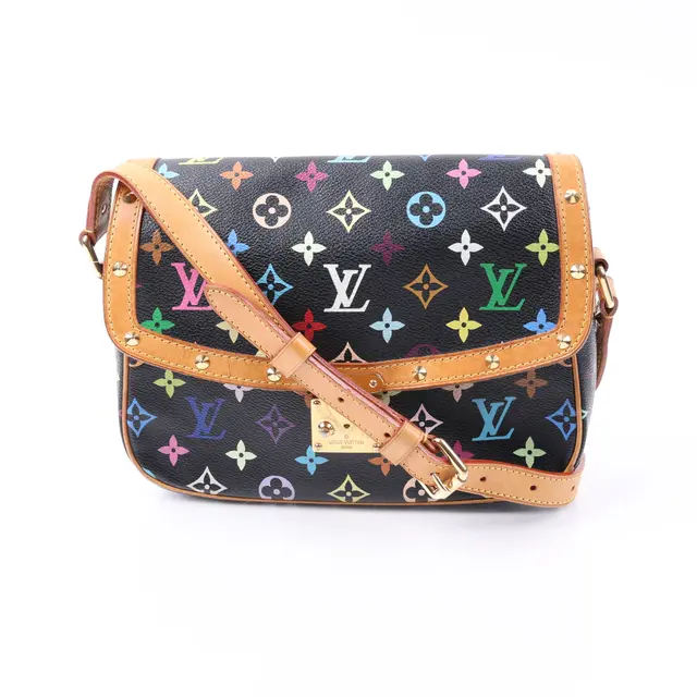 product shot — Louis Vuitton
