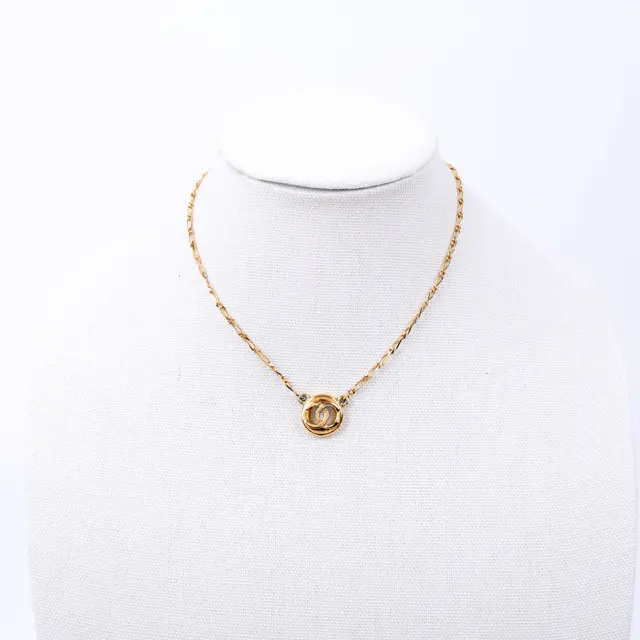 product shot — Chanel