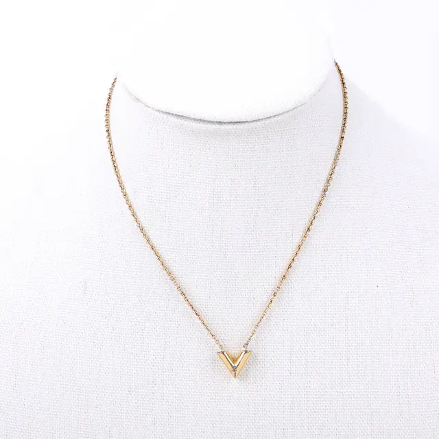 product shot — Louis Vuitton
