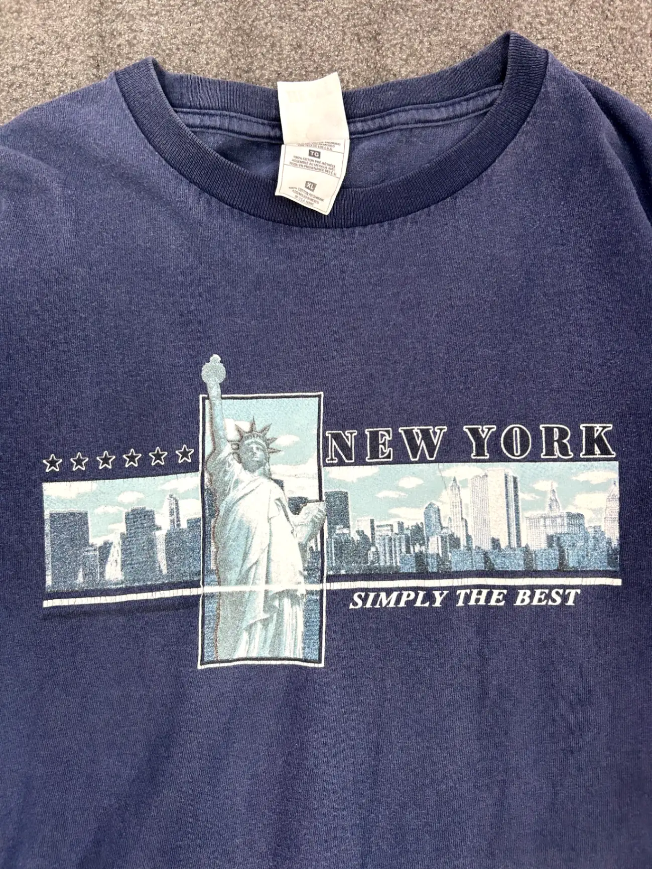 Fruit & Loom Tee - L - hover view