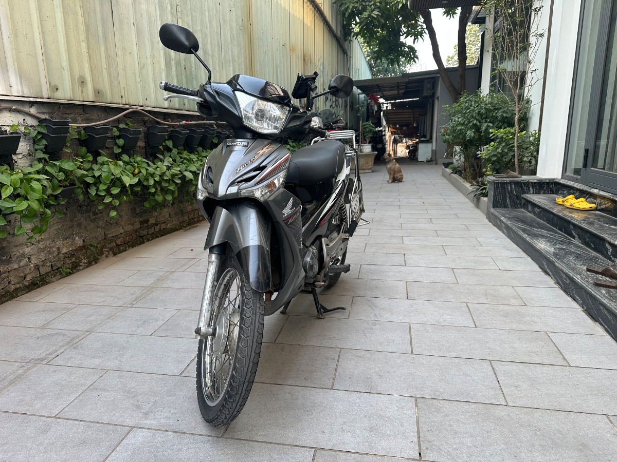 Honda  Future  4