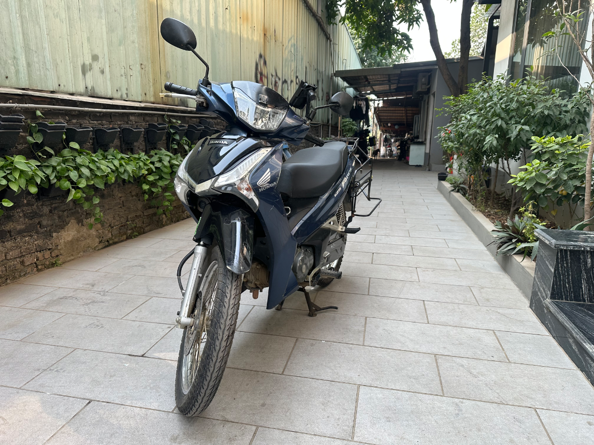 Honda  Future  4