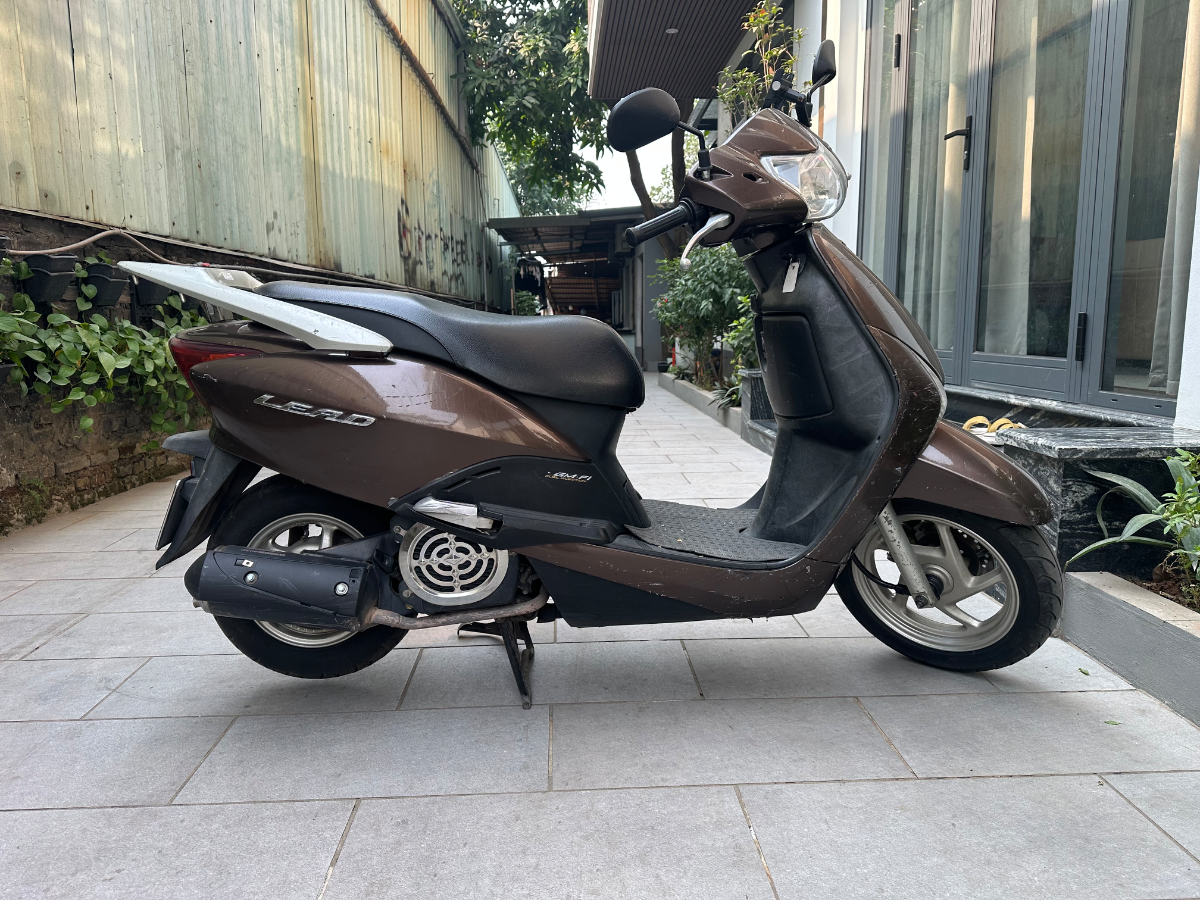 Honda  Lead  1