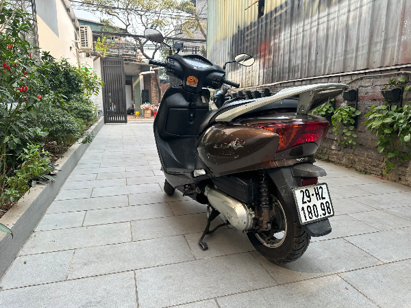 Honda  Lead  3