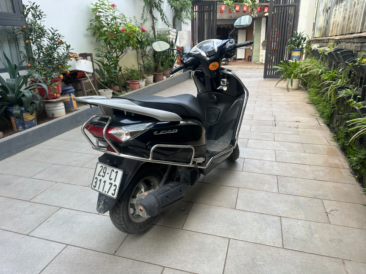 Honda  Lead  3