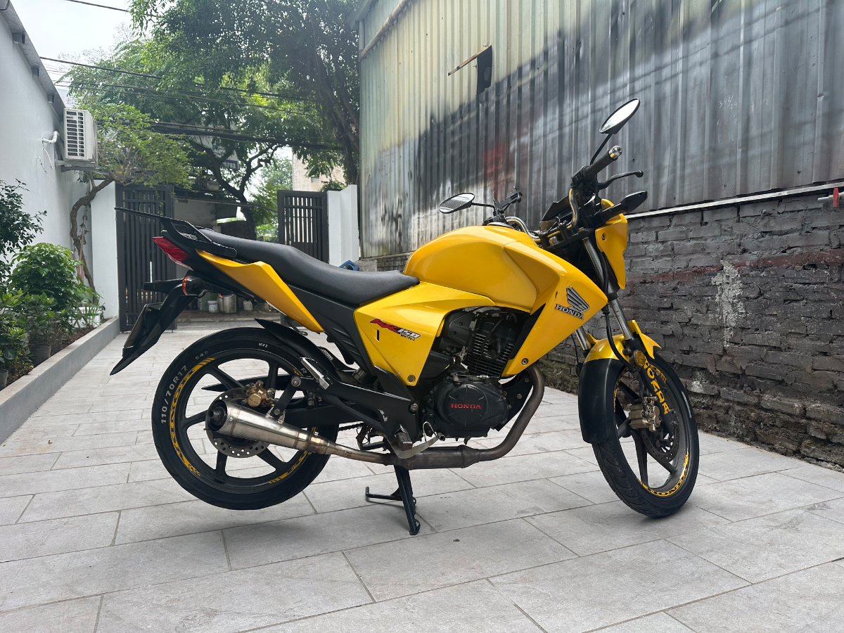 Honda  RR 150 2